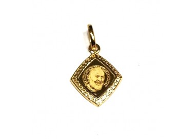 CIONDOLO SAN PIO IN ORO GIALLO 18 KT + COLLANA LACCIO IN OMAGGIO